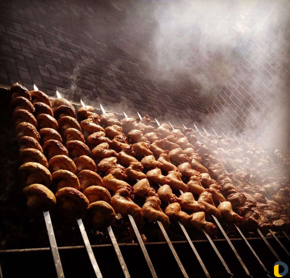 Шашлычник повар