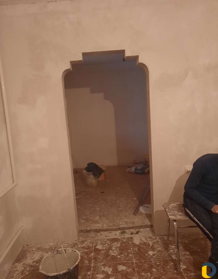 Штукатурка/Шпаклевка,краска/Обои.Карнизы