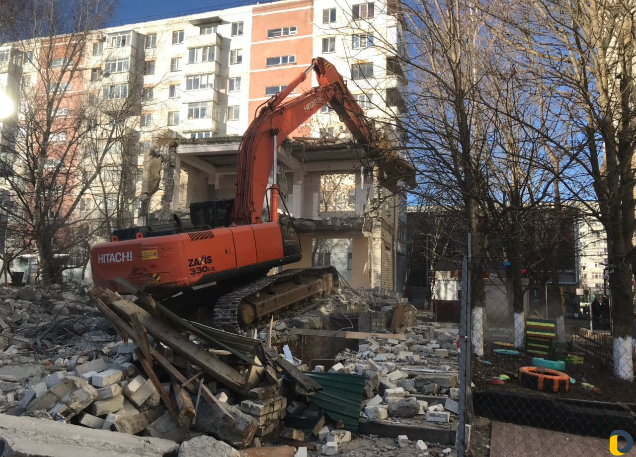 Снос и демонтаж зданий, высоток, сооружений