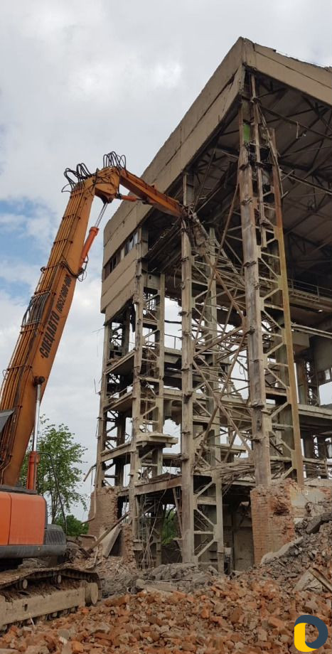 Снос и демонтаж зданий, высоток, сооружений