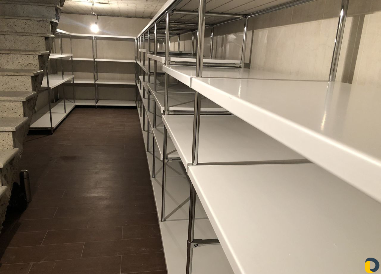 Стеллажи и Полки из хром труб в кладовую, магазин