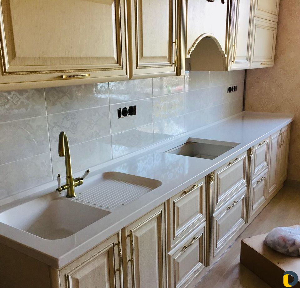 Столешницы кухонные из искуственного камня