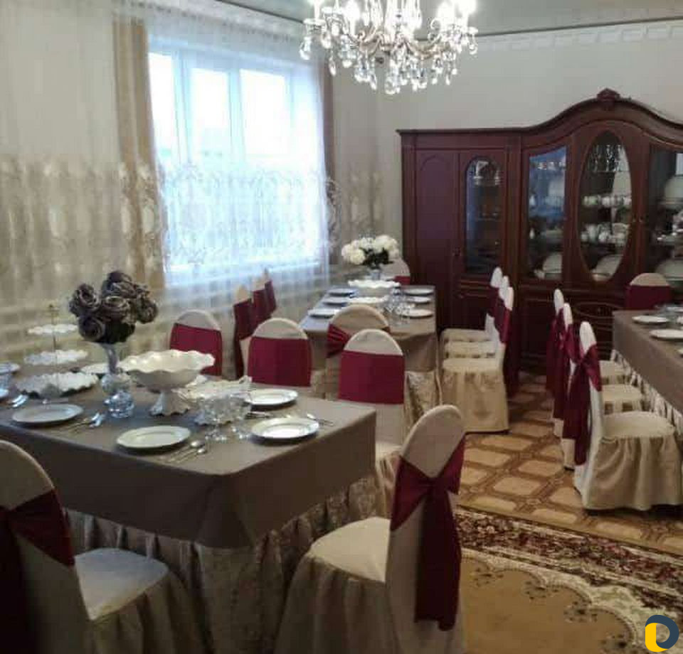 Столы и стулья на прокат