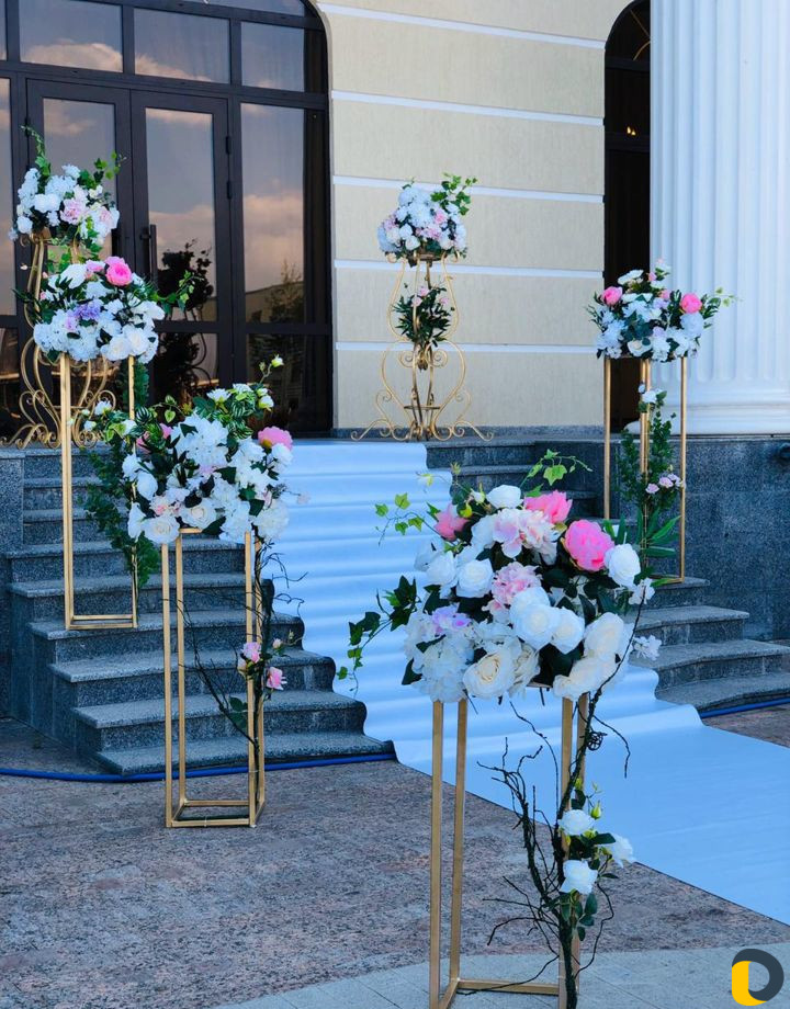 Столы Стулья