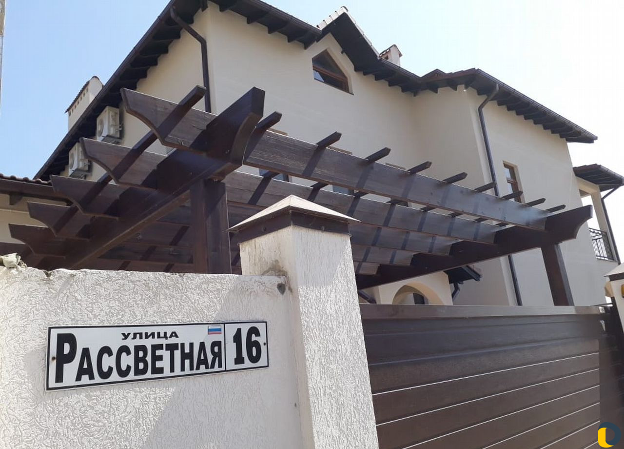 Столярные изделия из массива дерева