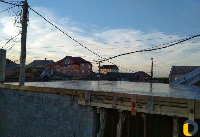 Строитель