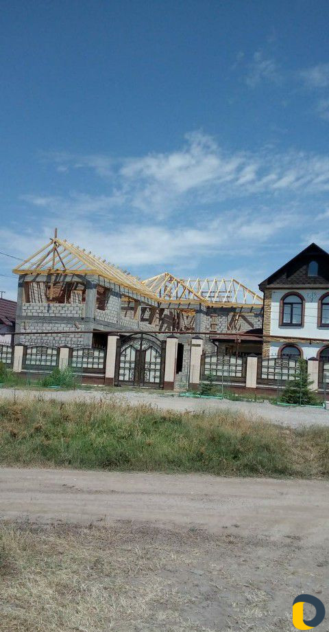 Строители