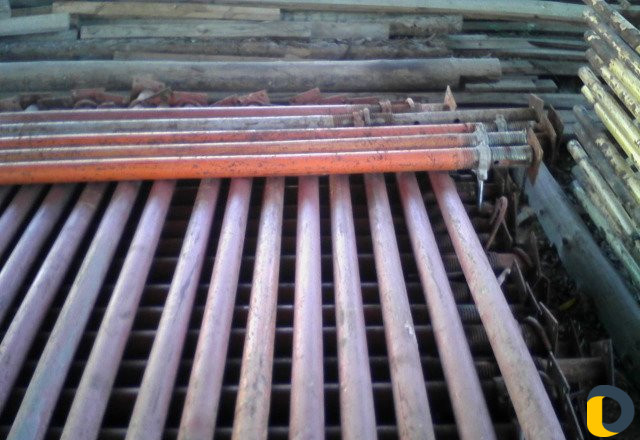 Строительные леса (телескопические стойки)