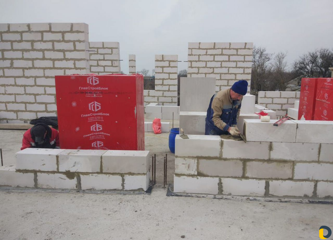 Строительство гостевых и жилых домов