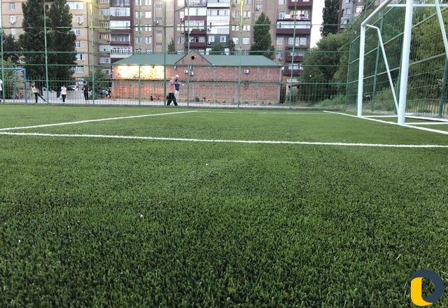 Строительство и обслуживание футбольных полей
