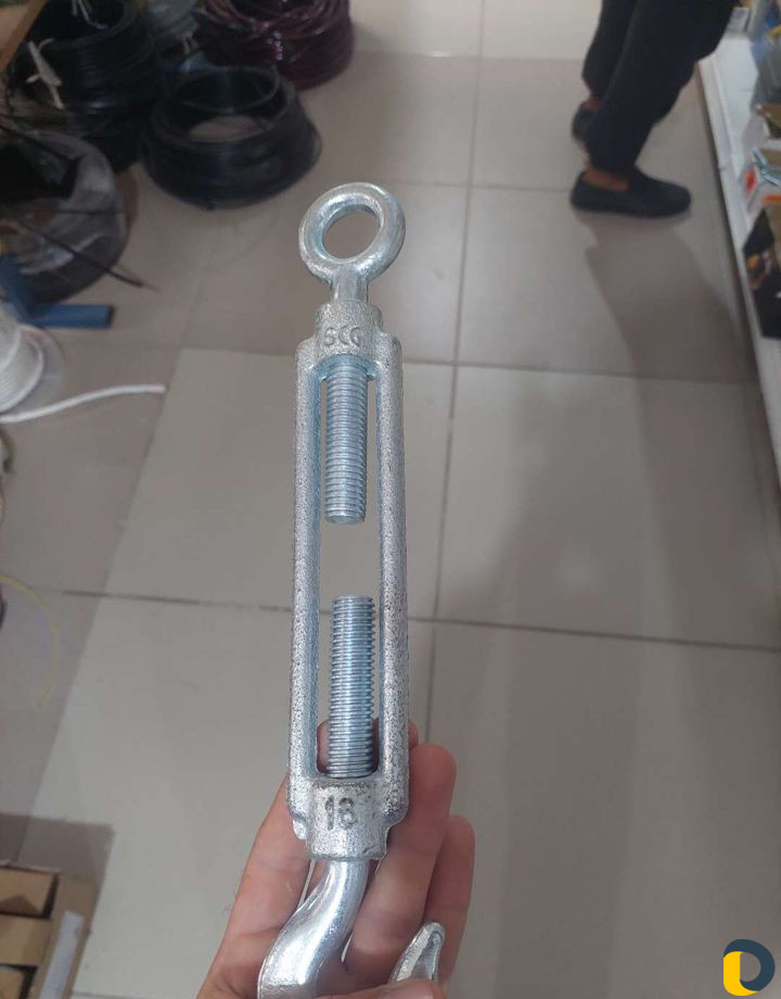 Стяжка пола штукатурка