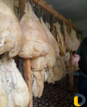 Сушенная колбаса, мясо, натуральный продукт курдюк