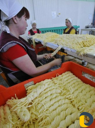 Сыр чечил косичка копчёный и белый, нитка, паутина