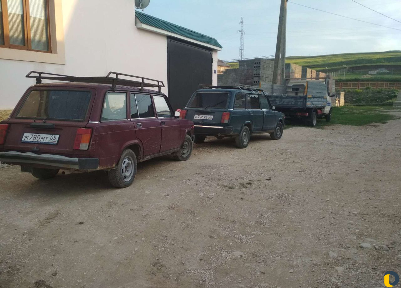 Такси фургон с верхним багажом