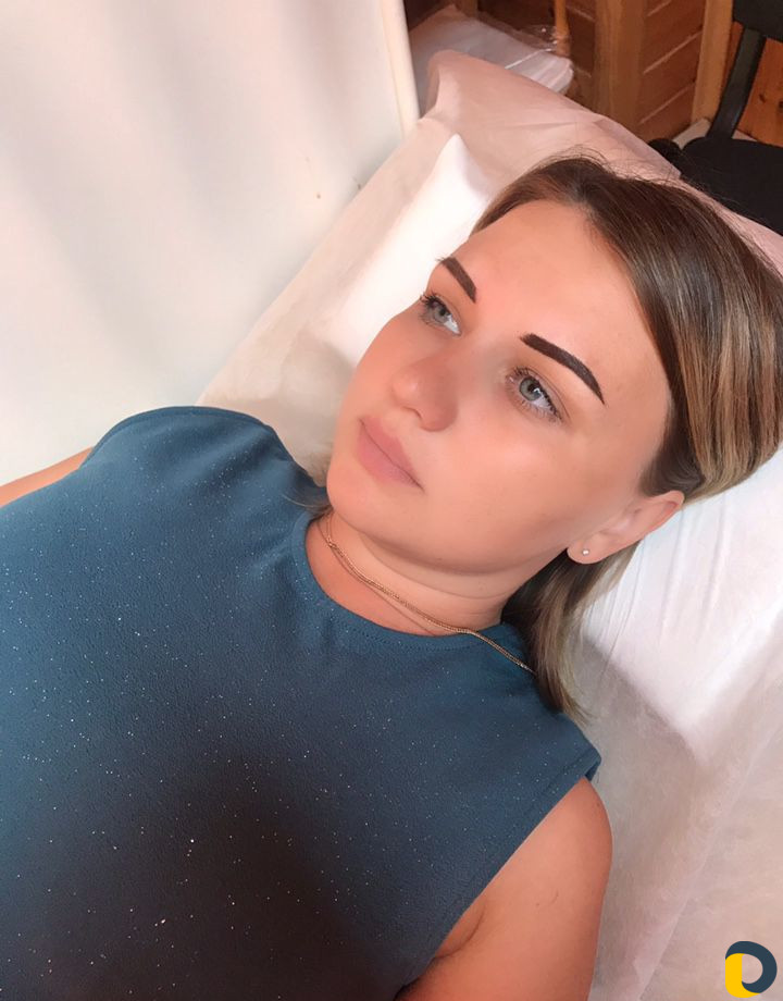 Татуаж бровей