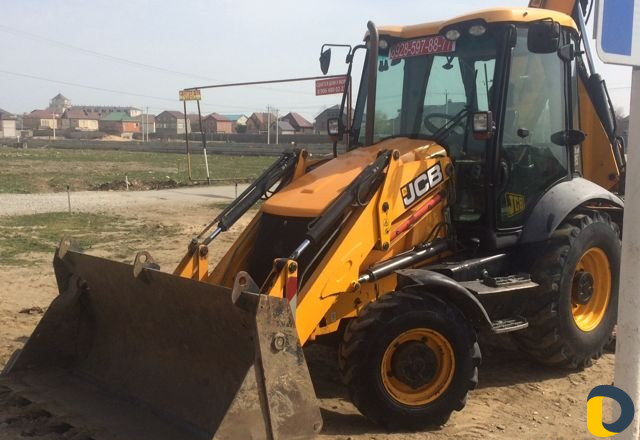Трактор jcb 3cx