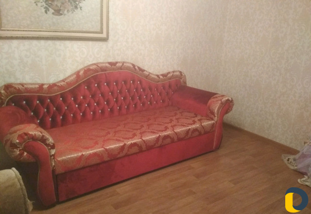 Угловые тахи диваны