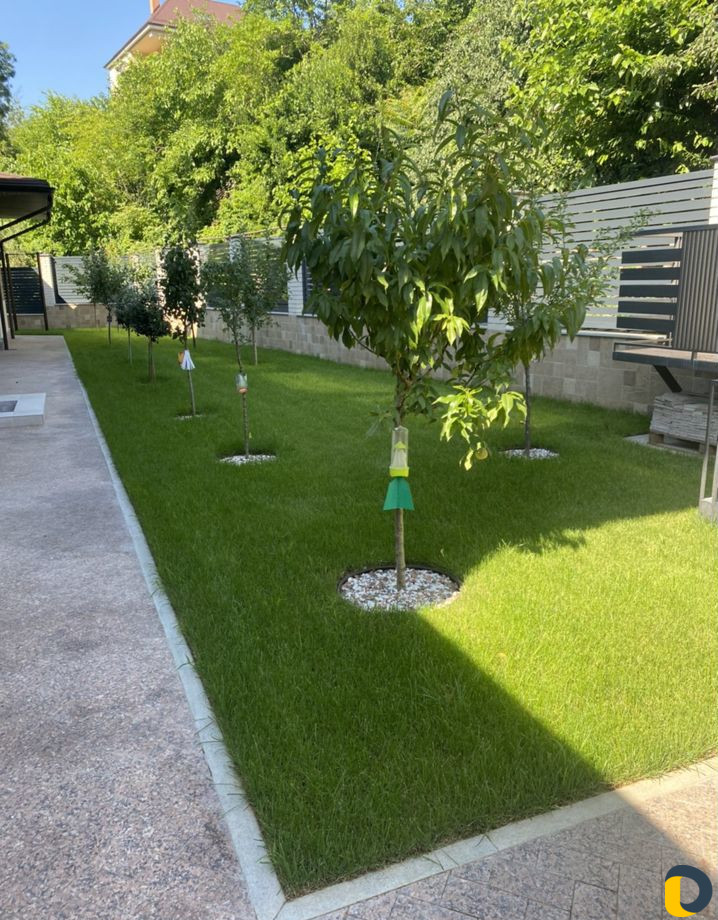 Уход за садом