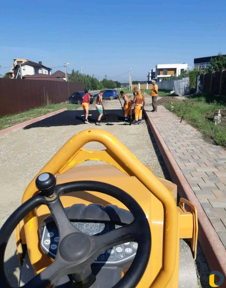 Укладка асфальта,бордюров и благоустройство