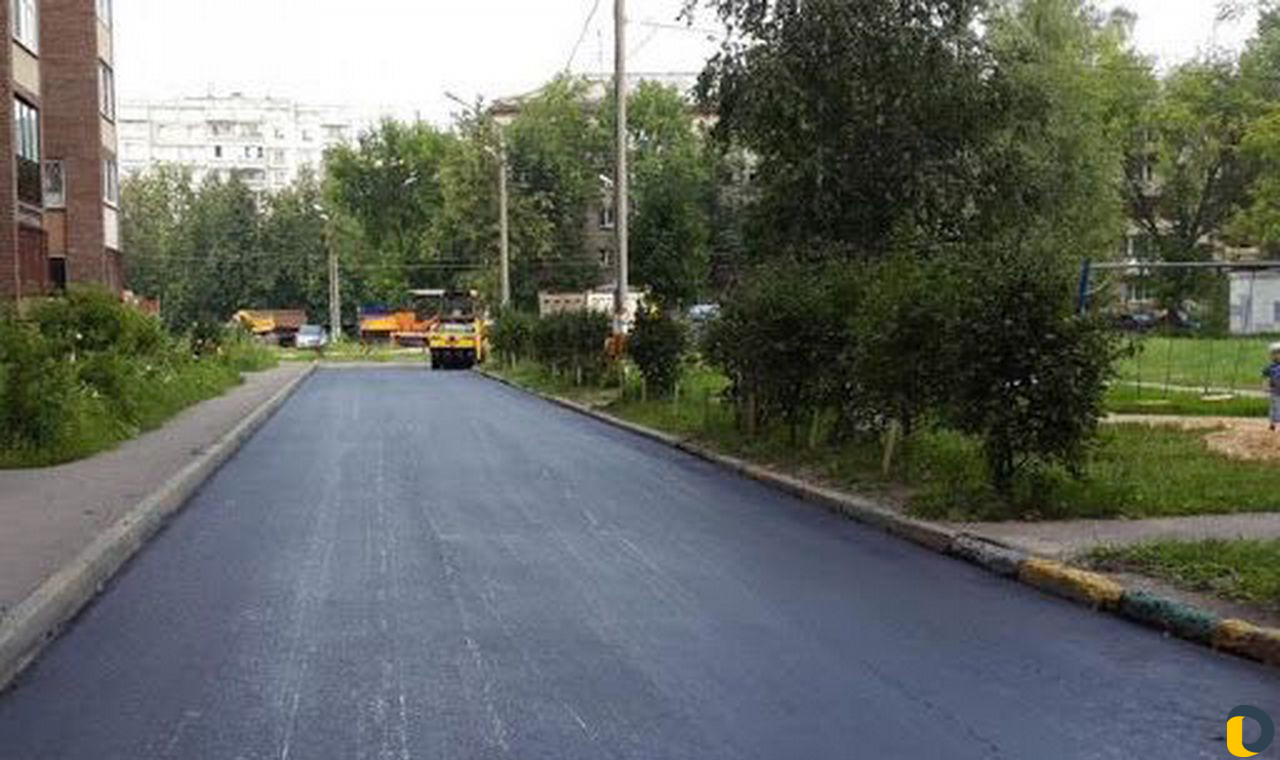 Укладка асфальта во дворе-асфальтирование