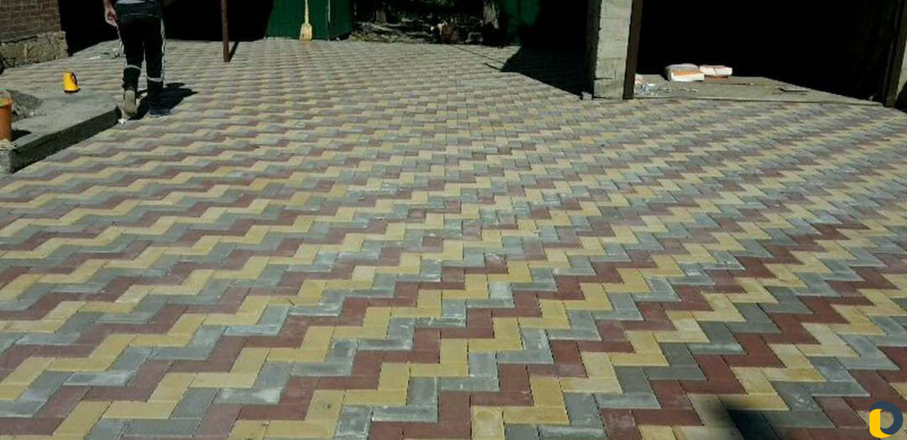 Укладка брусчатки и бордюры