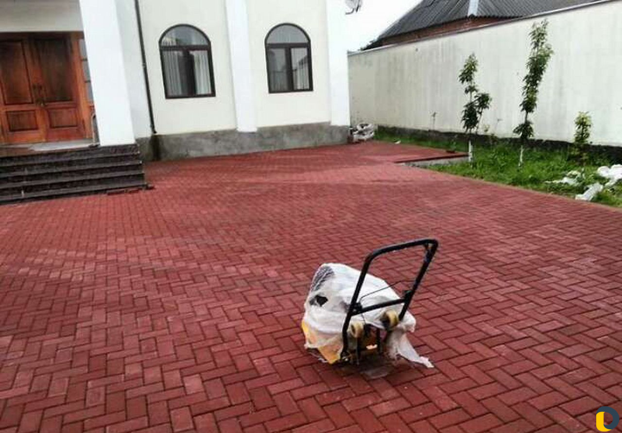 Укладка брусчатки, тратуарной плитки