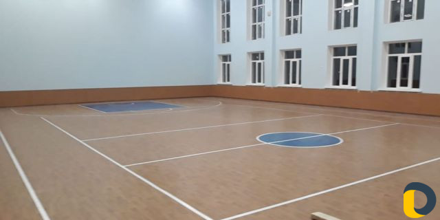 Укладка коммерческого линолеума И плитки пвх
