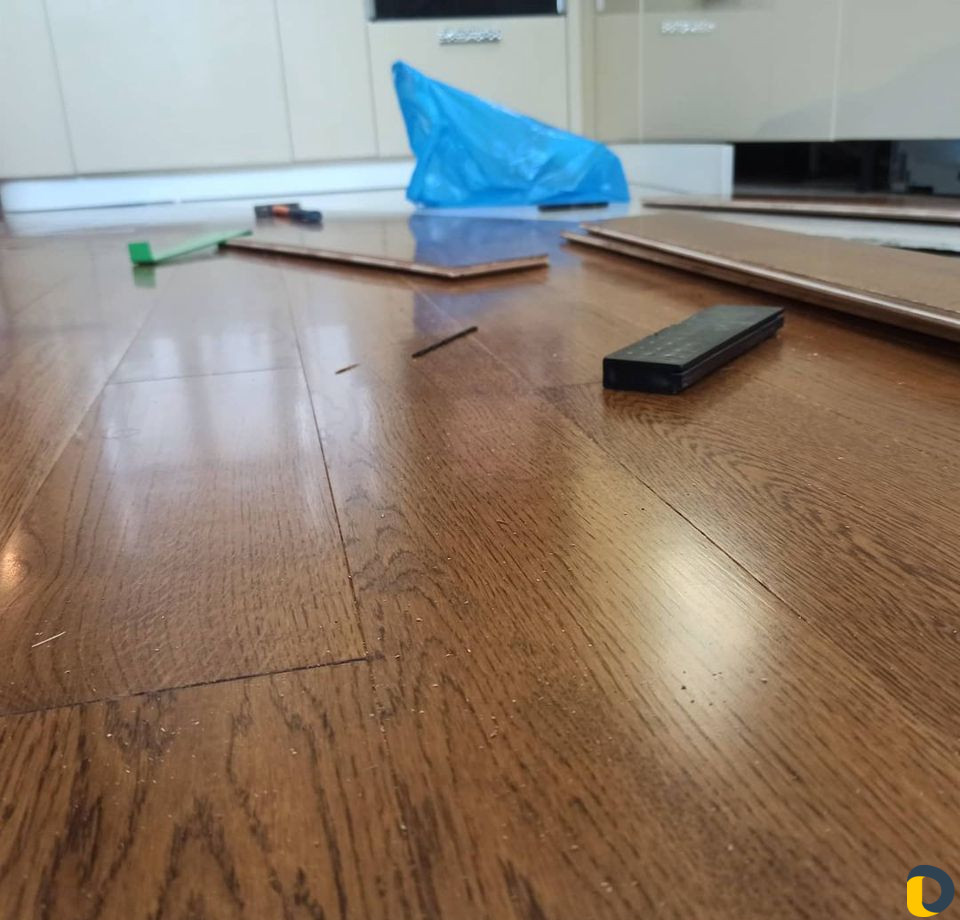 Укладка ламината / Кварцвинил / Наливной пол