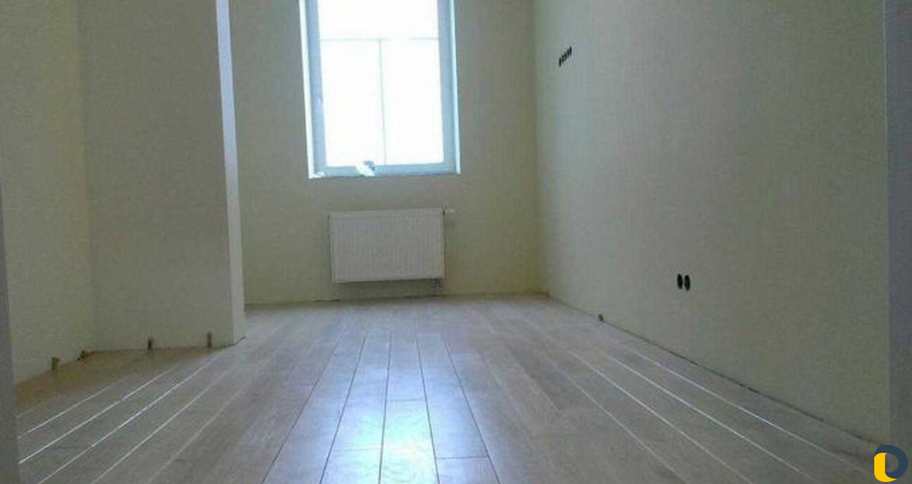 Укладка ламината. Монтаж плинтуса. Работаю сам