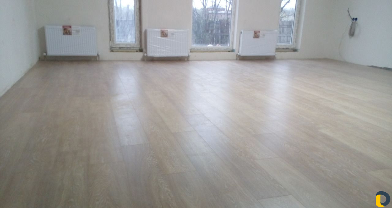 Укладка ламината напольных покрытий