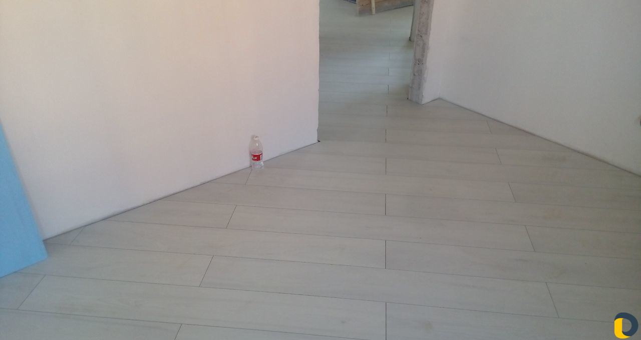 Укладка ламината напольных покрытий