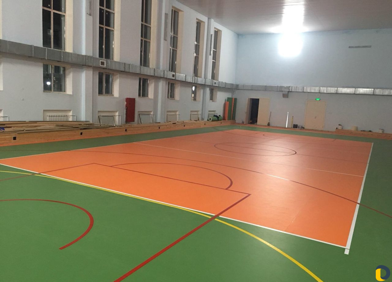 Укладка линолеума и спортивных покрытий