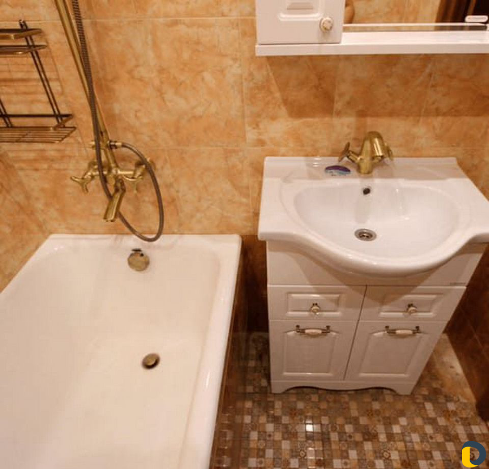 Укладка плитки. Ремонт ванной и санузла