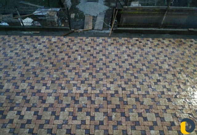 Укладка тротуарной плитки и дикого камня