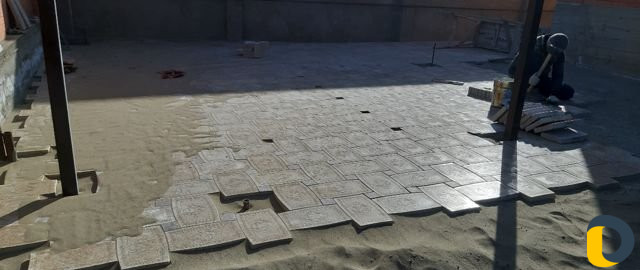 Укладка тротуарной плитки