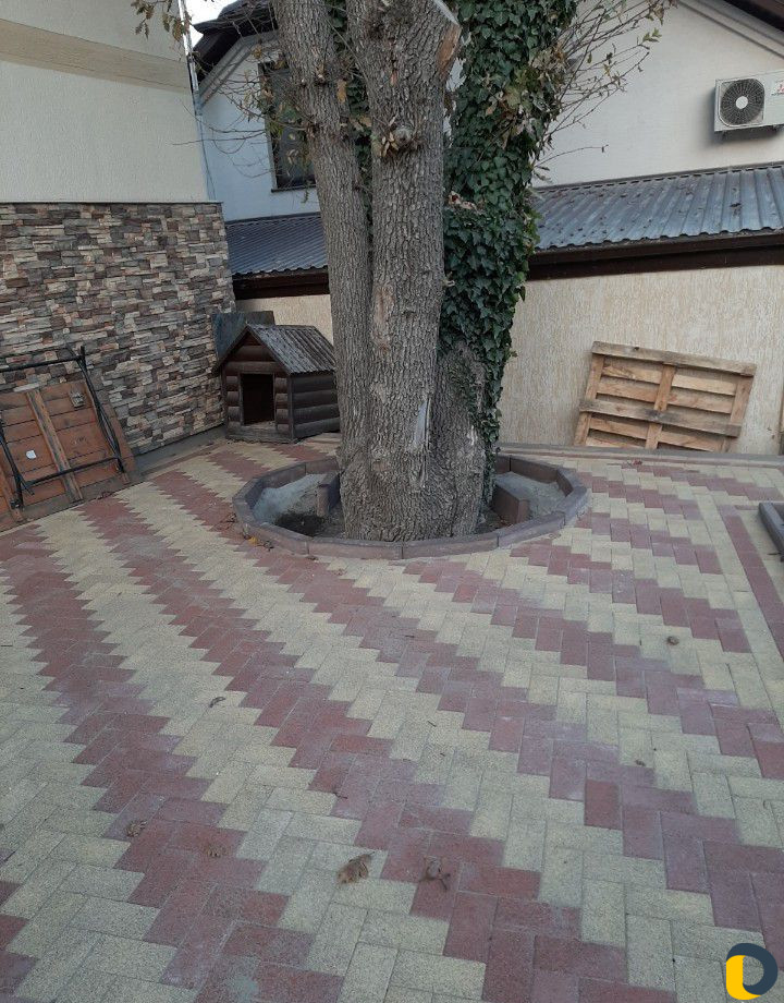 Укладка тротуарной плитки