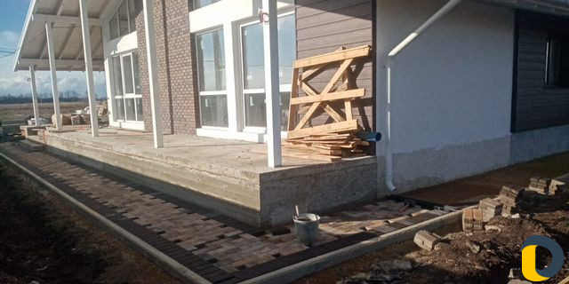 Укладка тротуарной плитки