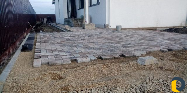 Укладка тротуарной плитки
