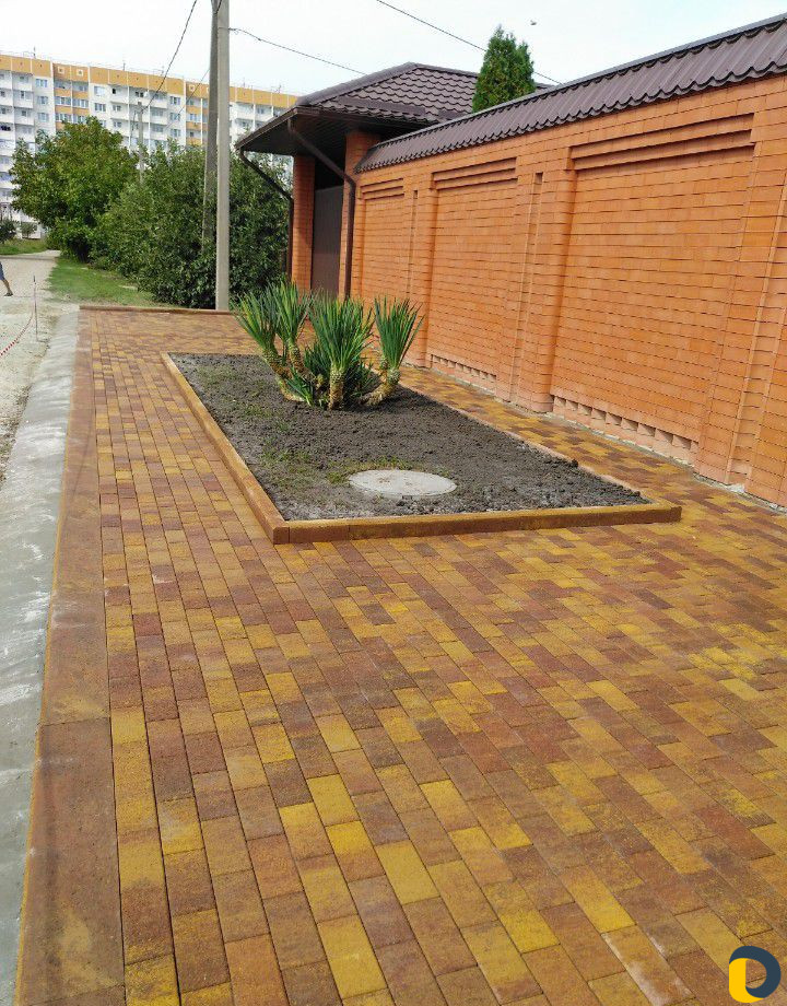 Укладка тротуарной плитки