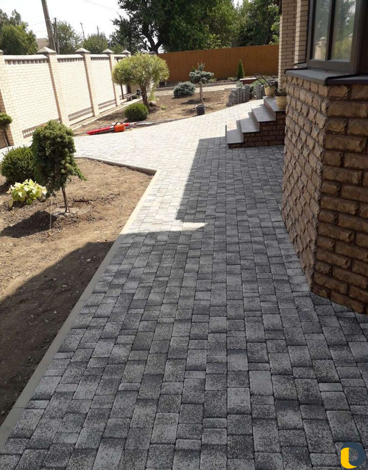 Укладка тротуарной плитки