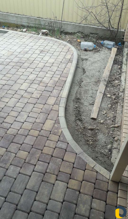 Укладка тротуарной плитки