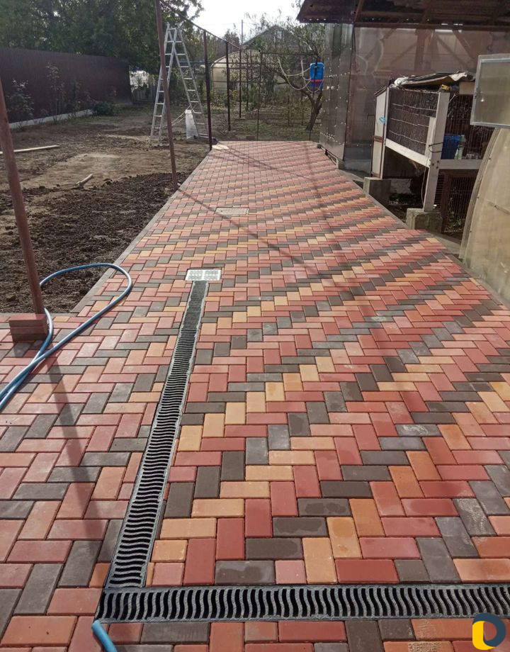 Укладка тротуарной плитки