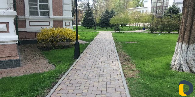 Укладка тротуарной плитки