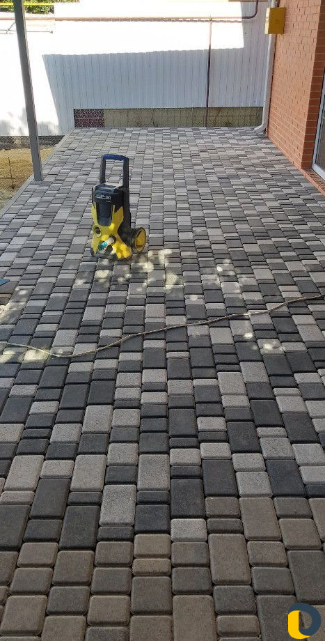 Укладка тротуарной плитки