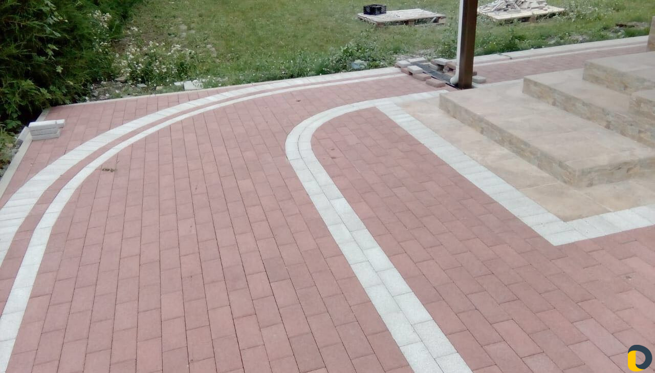 Укладка тротуарной плитки