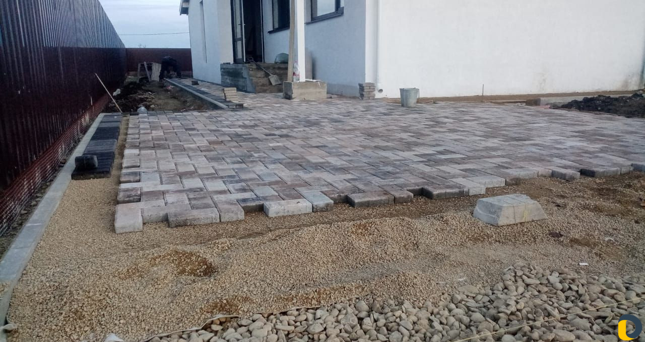 Укладка тротуарной плитки