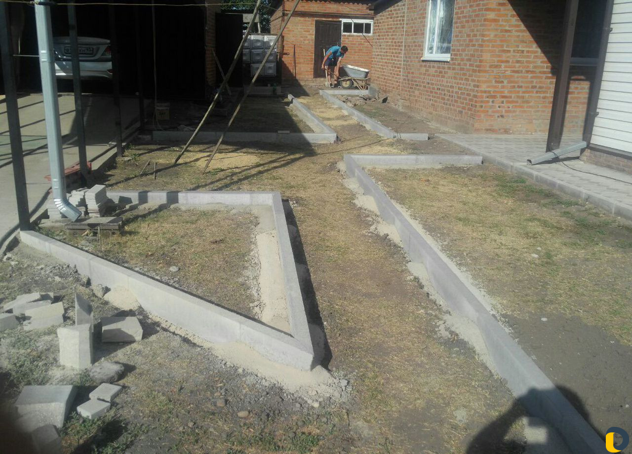 Укладка тротуарной плитки