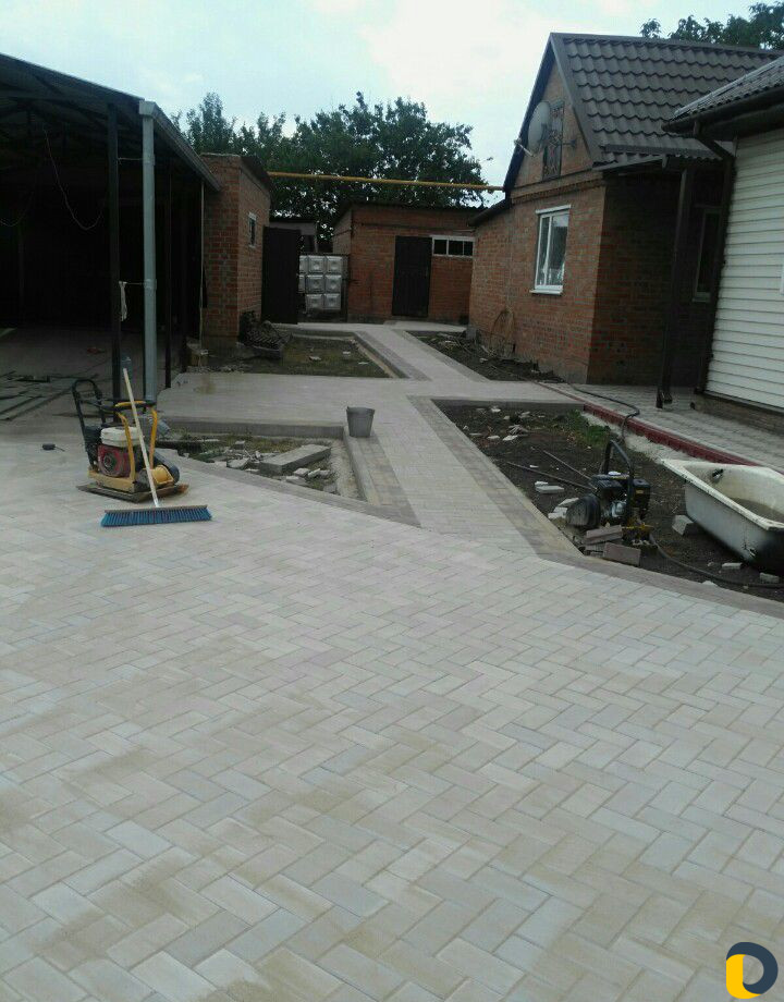 Укладка тротуарной плитки