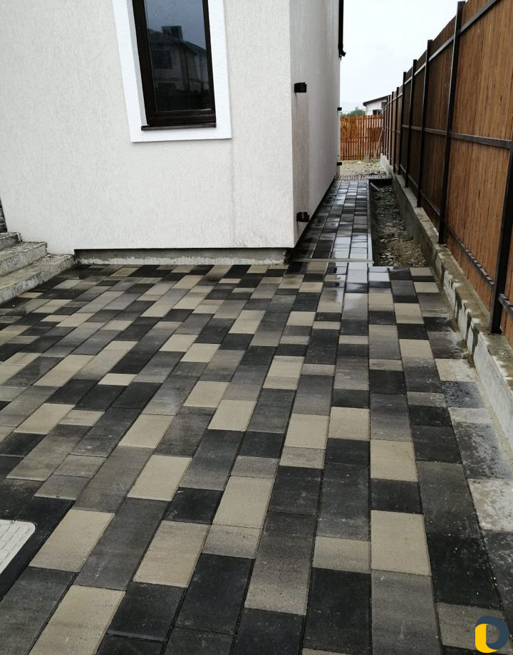 Укладка тротуарной плитки