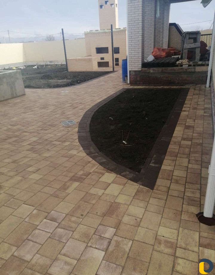 Укладка тротуарной плитки